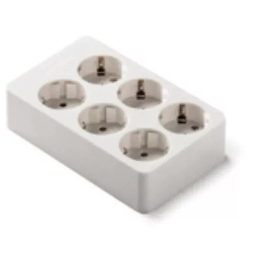 Földelt szerelhető elosztó, hatos /tégla/ fehér, 16A-250V, 2506, Famatel S.A