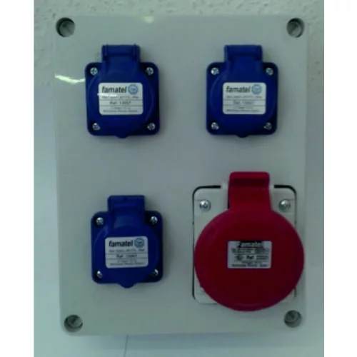 Szerelt ipari doboz 3074, 1db 5P 16A,  3 db HT IP44, 3070_1, Famatel S.A