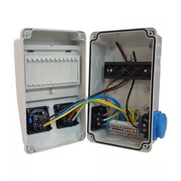   TP Electric Ipari doboz szerelt 130x220 2x(2P+F) előlapon + 2x(2P+F) oldalsó IP44 VEZETÉKELVE(3318-202-0000) 3318-111-0004