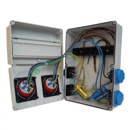   TP Electric Ipari doboz szerelt 220×300 2×(5P32A) +4×(2P+F) oldalsó VEZETÉKELVE (3320-004-7700) 3320-111-0005