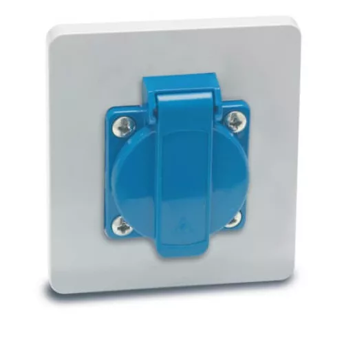 AcQUA háztartási dugaljjal /13957/ szerelt fedlap, IP54, 3915, Famatel S.A