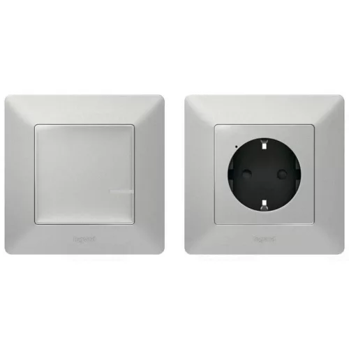 Legrand Valena Life előre párosított csatlakozóaljzat szett 1 db okos csatlakozóaljzatból és 1 db szimpla távvezérlő kapcsolóból álló készlet alumínium, Legrand 752354