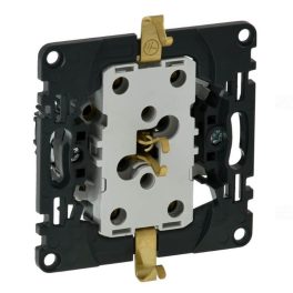   Legrand Valena InMatic 2x2P+F csatlakozóaljzat mechanizmus biztonsági zsaluval, rugós Legrand 753026
