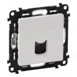   Legrand Valena Life 1xRJ45 Cat. 5e UTP csatlakozóaljzat  fehér, Legrand 753140