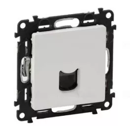   Legrand Valena Life 1xRJ45 Cat. 6 STP csatlakozóaljzat  fehér, Legrand 753146
