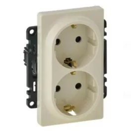   Legrand Valena Life 2x2P+F csatlakozóaljzat biztonsági zsaluval, egybeépített burkolattal, keret nélkül, rugós vezetékbekötéssel elefántcsont, Legrand 753226