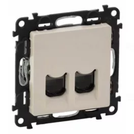   Legrand Valena Life 2xRJ45 Cat. 5e UTP csatlakozóaljzat  elefántcsont, Legrand 753241
