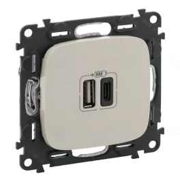   Legrand Valena Allure töltőaljzat kettős USB C-típusú + USB A-típusú csatlakozóval, elefántcsont Legrand 754966