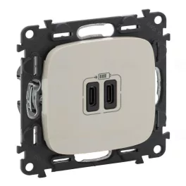   Legrand Valena Allure Töltőaljzat Kettős USB C-típusú csatlakozóval, elefántcsont Legrand 755346