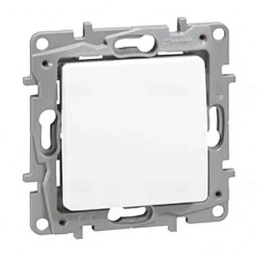 Legrand Niloé egypólusú nyomó 6A, NO-NC, fehér Legrand 764507