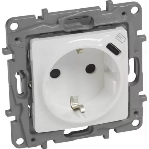 Legrand Niloé 2P+F földelt aljzat, USB C-típusú csatlakozóval, fehér Legrand 764535