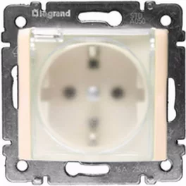   Legrand Valena IP44 2P+F csatlakozóaljzat csapófedéllel, elefántcsont Legrand 774120
