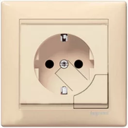   Legrand Valena 2P+F csatlakozóaljzat kiemelővel elefántcsont Legrand 774395
