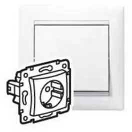 Legrand Valena 2P+F csatlakozóaljzat fehér Legrand 774420