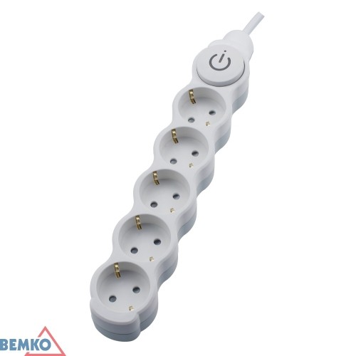 Hosszabbító 5-ös 1,5 m vez.+kapcsoló 16A-230V, B06-NB5GSW1M, Bemko