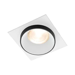 BRY-ALFA-E-SQR-WHT-BLC-SPOTLIGHT