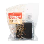 Legrand Suno egypólusú nyomó 6A, fekete (N101), Legrand 721409