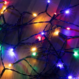   Home MLC 58/M mini LED-es fényfüzér, 4,9 m / 50 db színes LED, 8 fényprogram, zöld vezeték, elemes, kül- és beltéri kivitel, MLC_58_M