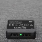 HOME MSC10W hordozható napelemes USB töltő, összecsukható, 10Watt, 2xUSB, LED töltésjelző, felakasztható, tartozék karabinerekkel