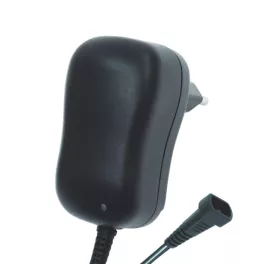   Home MW MB10N hálózati adapter, 3 - 12 V, 2000 - 1000 mA áramfelvétel, LED visszajelző, polaritás állítás, 6 db csatlakozó, EuP, MW_MB10N
