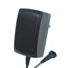   Home MW MD25 hálózati adapter, 2250 mA áramfelvételig, 3-12 V DC, LED visszajelző, polaritás-állítás, 6 db-os csatlakozókészlet, MW_MD25