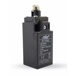   STI1032 Végálláskapcsoló görgős, 3A/240VAC, 1NC+1NO, műa.ház, IP65, PG13,5, EN60947-5-1, Stilo