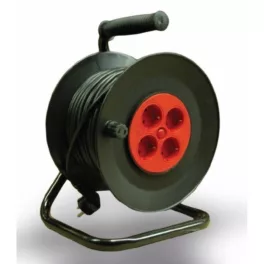  STI781 2 pólusú műa.kábeldob fém tartóval  20 Fm. (Stilo) MT 3x1,5mm2 !!! vezetékkel,4db védőérintkezős aljzattal