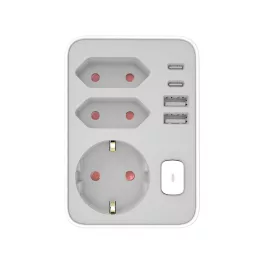   Technik Professional Elosztó Fali 3 utas + 2 x USB-C + 2 x USB-A + kapcsoló