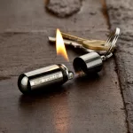 True Utility Firestash, TU262K, vízálló öngyújtó, krómozott cink, hagyományos öngyújtóbenzin, TU262K
